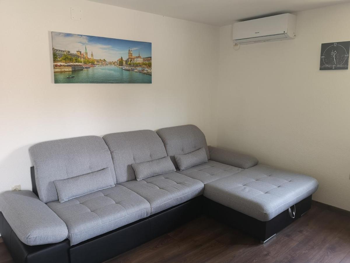 Apartmani Manda Omišalj Exteriör bild